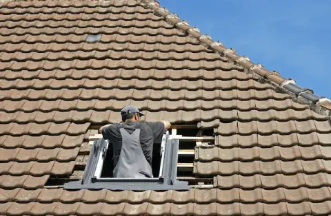 Pose de velux - La Selle-en-Hermoy